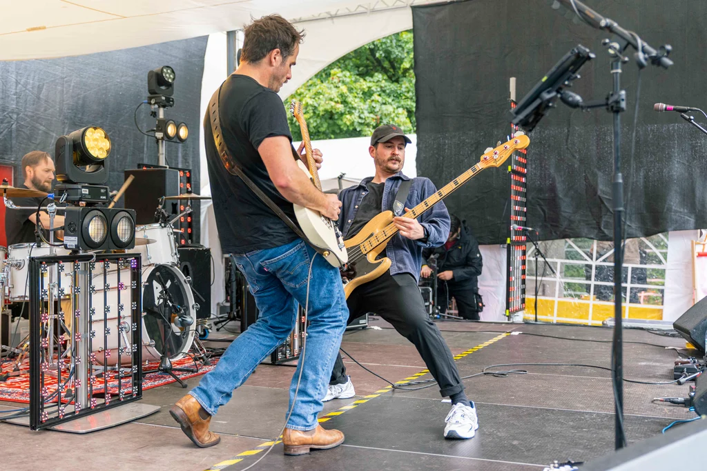 Image  of BIRD COCAINE Live performace 11