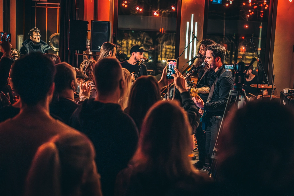 Image of BIRD COCAINE Live performace 4